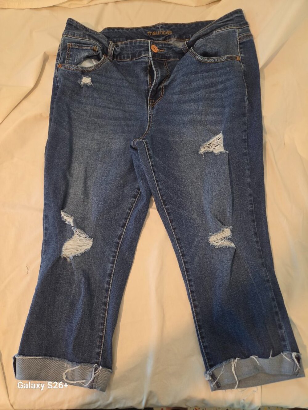 Maurices Women’s Size 16W Distressed Cropped Jeans Capri Stretch Denim